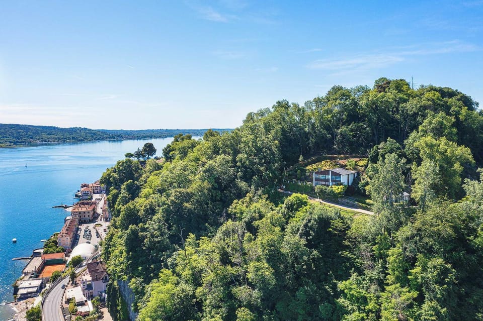Stylish villa & spectacular views! - Villa La Rocca Villa in Arona