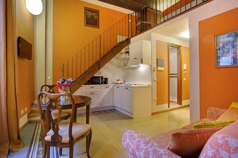 Kitchen or kitchenette, Photo of the whole room, Seating area, Dining area, stove