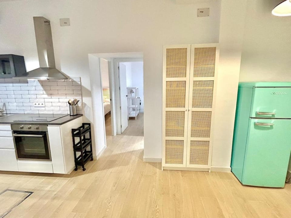 Nuevo! Acogedor apt 8pax 4Bdr 2Bth - CozyHomeSevilla4 Apartment in Seville