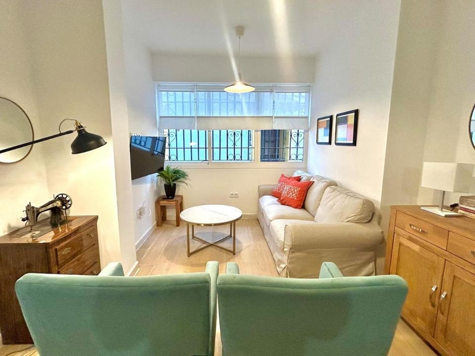 Nuevo! Acogedor apt 8pax 4Bdr 2Bth - CozyHomeSevilla4 Apartment in Seville