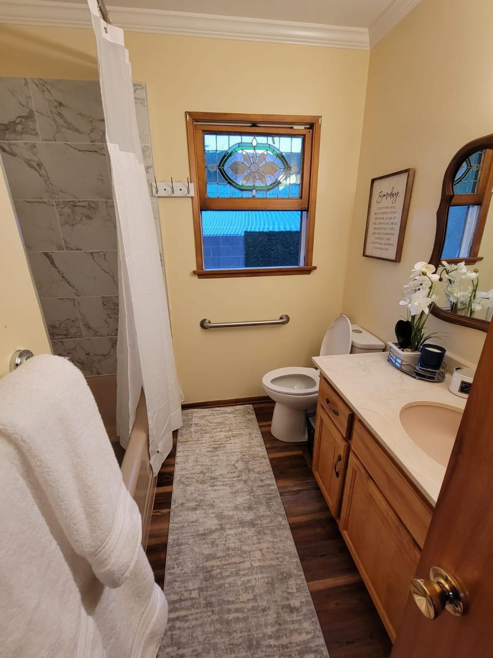 Extremely Chill 3 Bedroom Home House in Long Beach