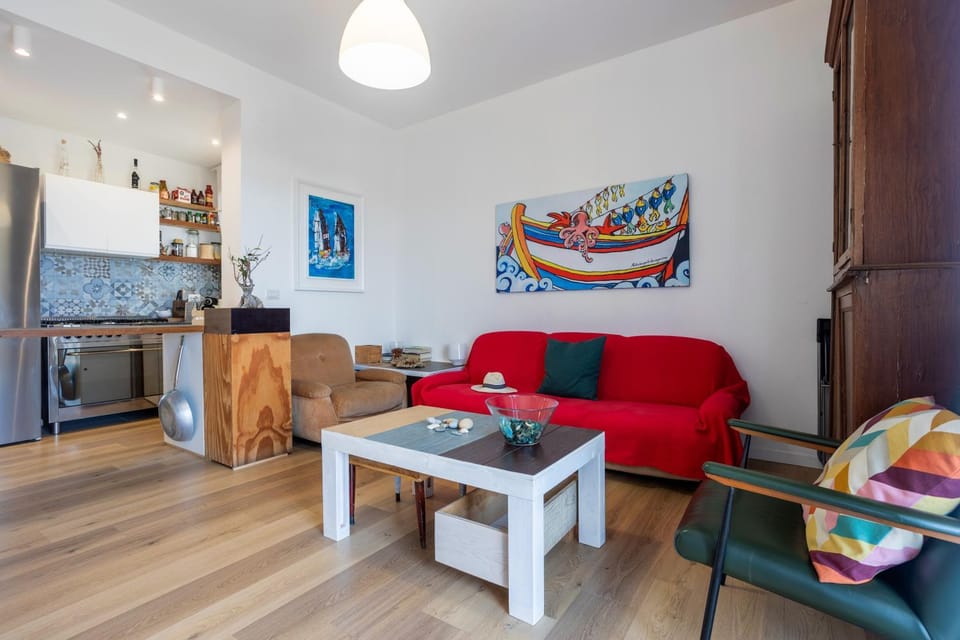 Property building, Living room