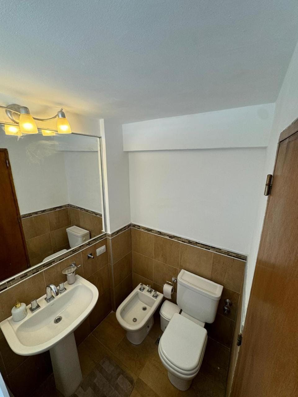 Bathroom, towels