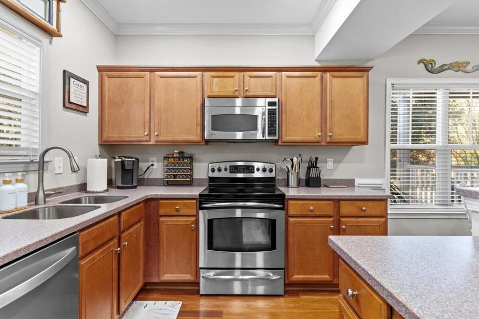 Luxury Condo 3bdr 2bth 4 bed with Beach Pool Golf Boat Ramp Pickle Ball Apartment in Saint James