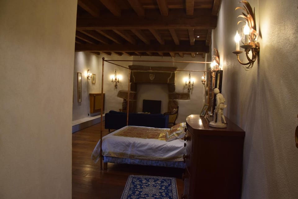 Manoir de Mezedern House in Finistere