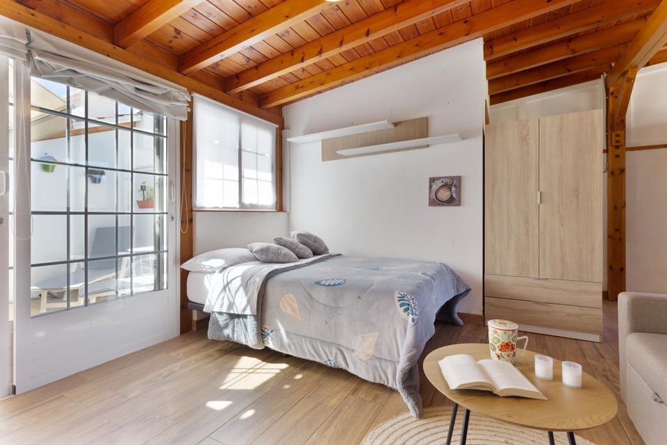 Property building, Living room, Bedroom