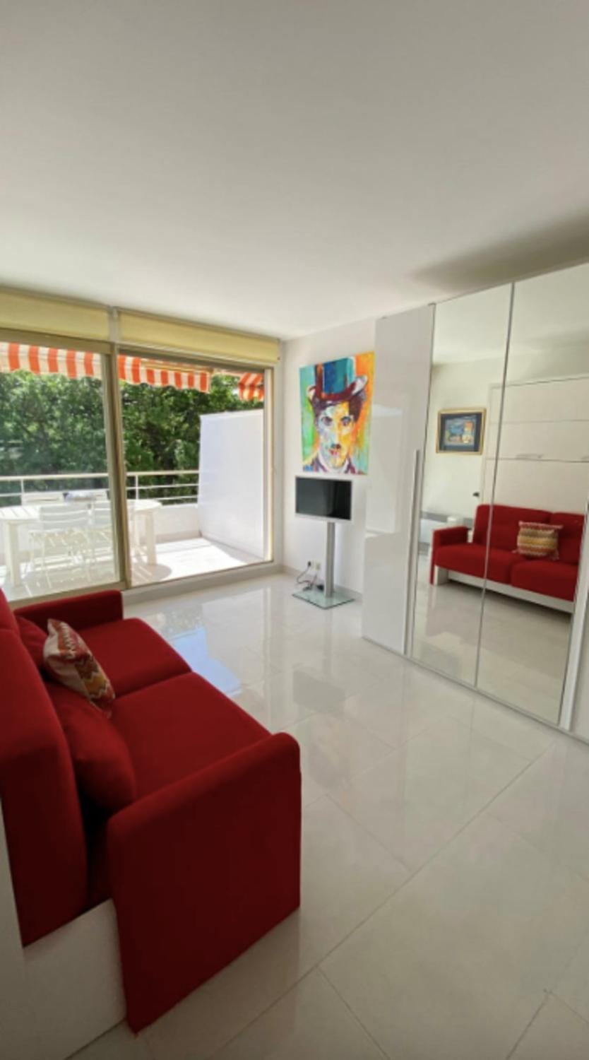 Beautiful Studio with shared pool Apartment in Saint-Tropez