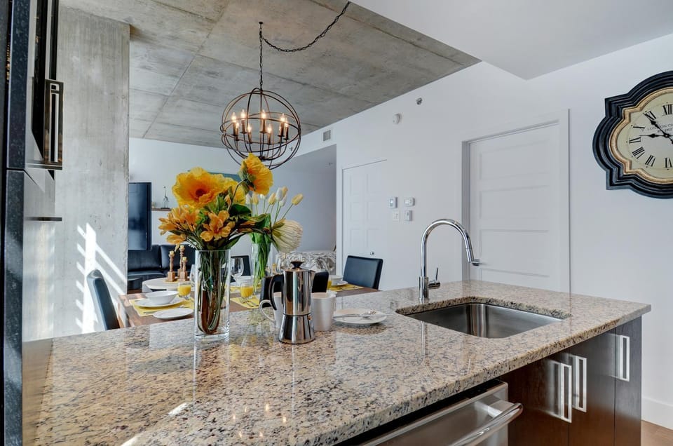 Kitchen or kitchenette