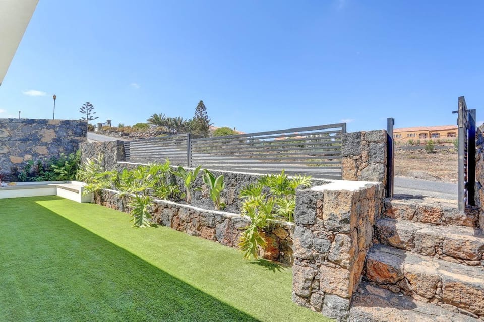 Garden, Garden view