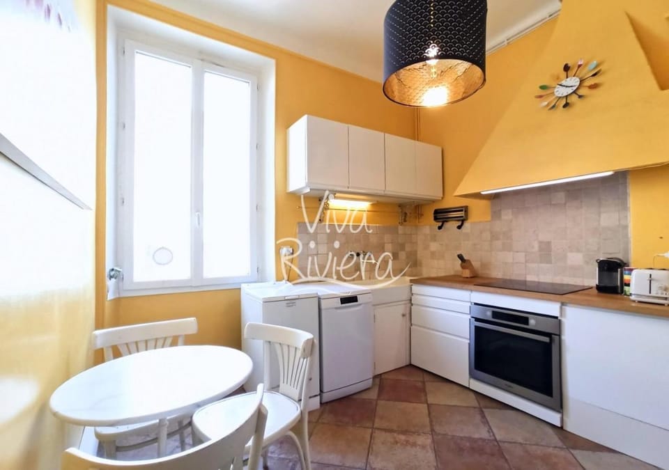 Kitchen or kitchenette, Dining area, pet friendly, stove