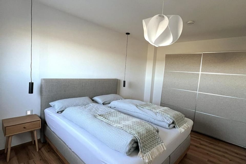 Bed, Bedroom, wardrobe