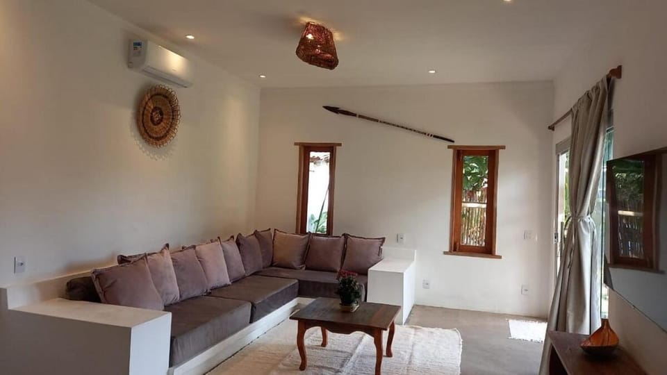 TV and multimedia, Living room, Seating area, air conditioner
