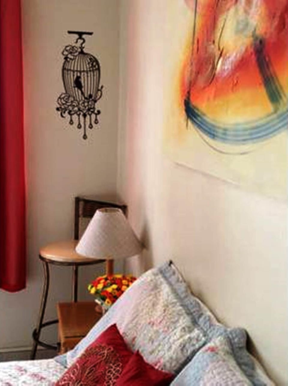 Shower, Toilet, Nearby landmark, Restaurant/places to eat, Bed, Neighbourhood, Natural landscape, TV and multimedia, Photo of the whole room, Decorative detail, Beach, Bedroom, On site, Mountain view, Sea view, Street view, Area and facilities, Area and facilities, Supermarket/grocery shop, Shopping Area, Quiet street view