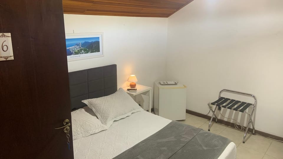 Bed, Bedroom, minibar