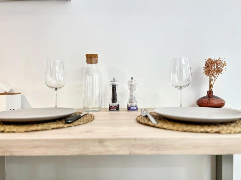 Lou Miradou 2 - Vieux village médiéval, Cosy, Clim, 2 personnes Apartment in Provence-Alpes-Côte d'Azur