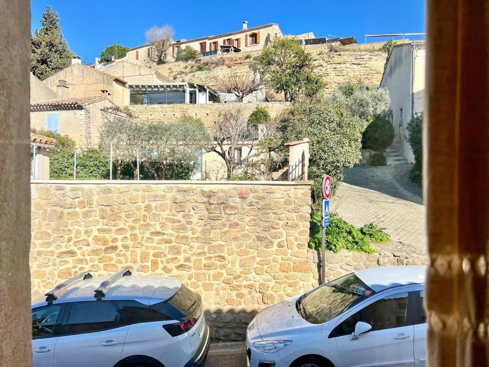 Lou Miradou 2 - Vieux village médiéval, Cosy, Clim, 2 personnes Apartment in Provence-Alpes-Côte d'Azur