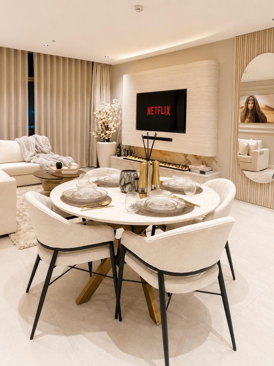 TV and multimedia, Seating area