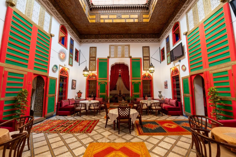 Restaurant/places to eat, Communal lounge/ TV room, TV and multimedia, Business facilities, Banquet/Function facilities, Seating area, Internal: Not applicable to any particular room