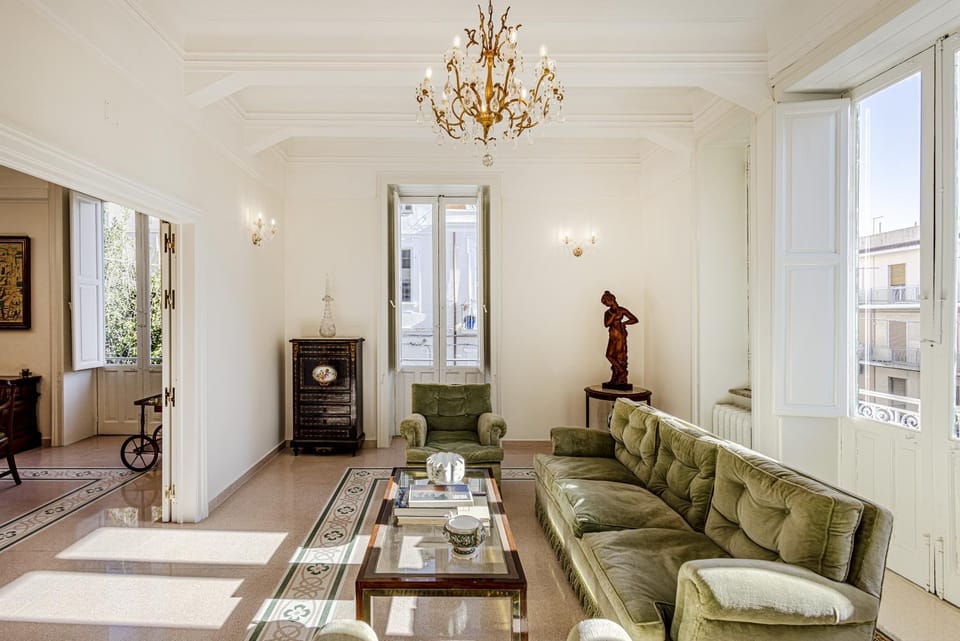 Living room, Lounge or bar, Seating area