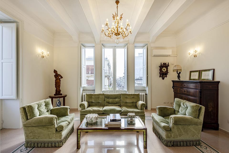 Living room, Lounge or bar