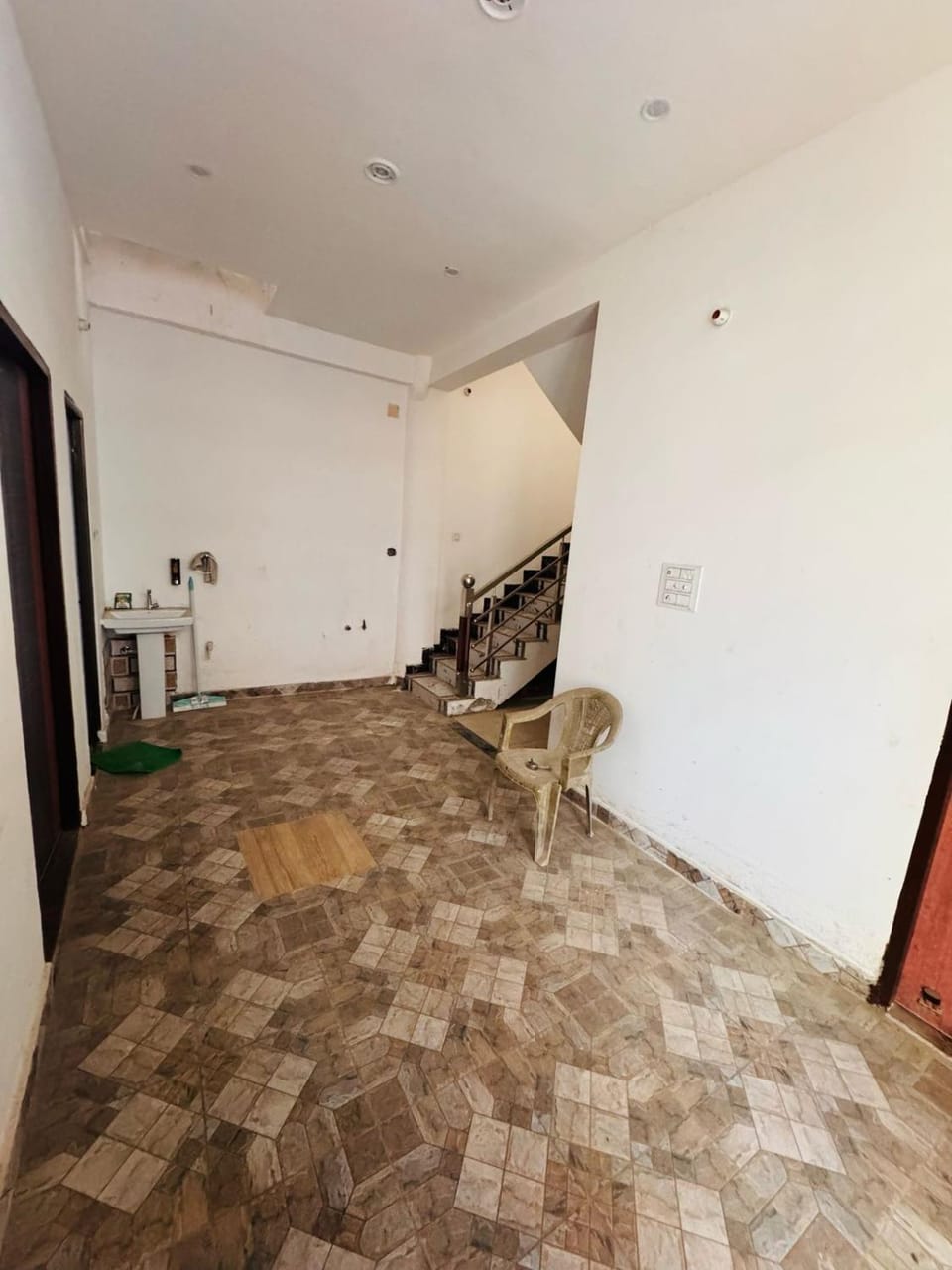Siddharth Villa Apartment in Varanasi