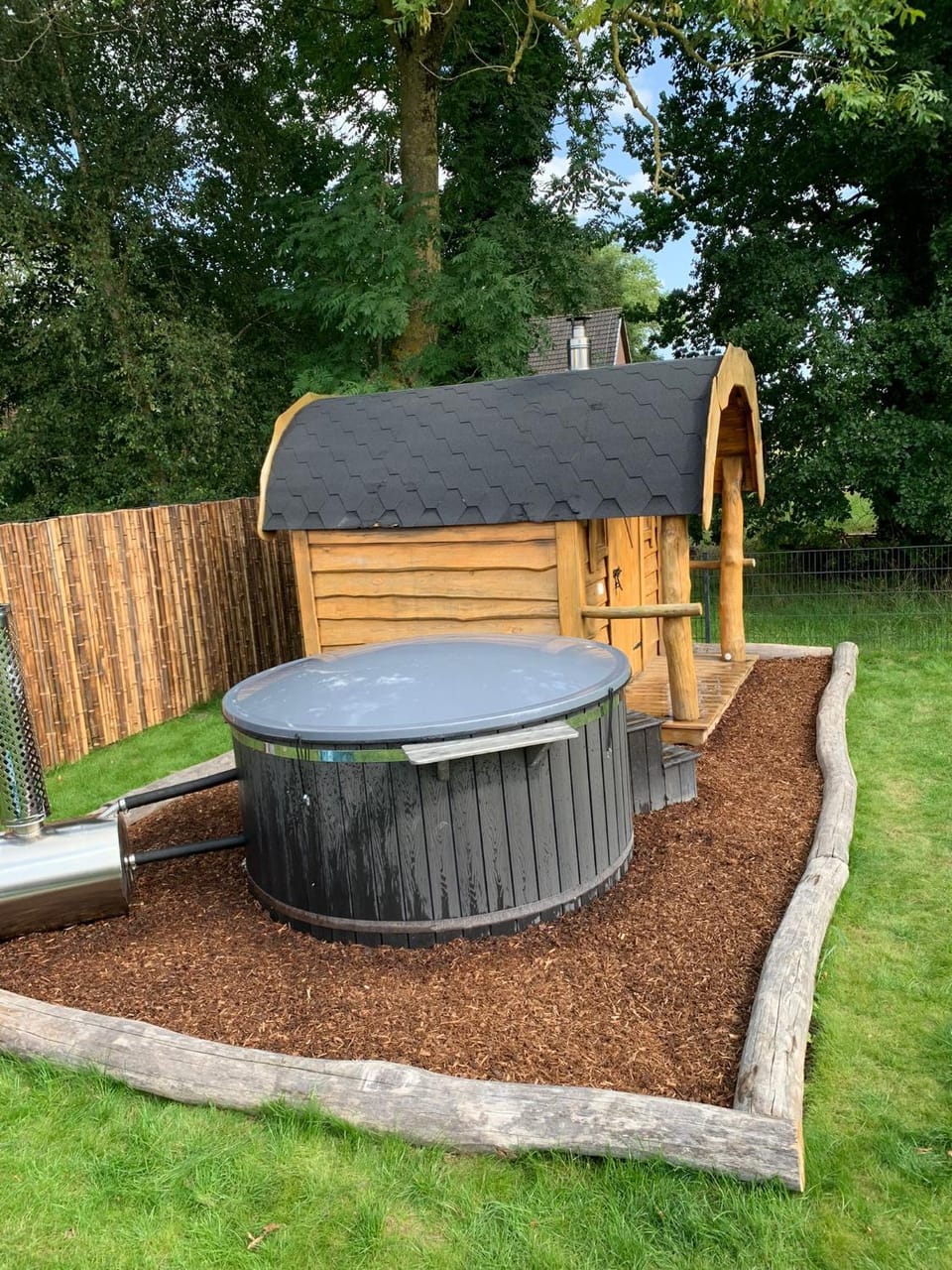 Neues Ferienhaus mit riesem Garten und Sauna und Pool House in Lower Saxony, Germany