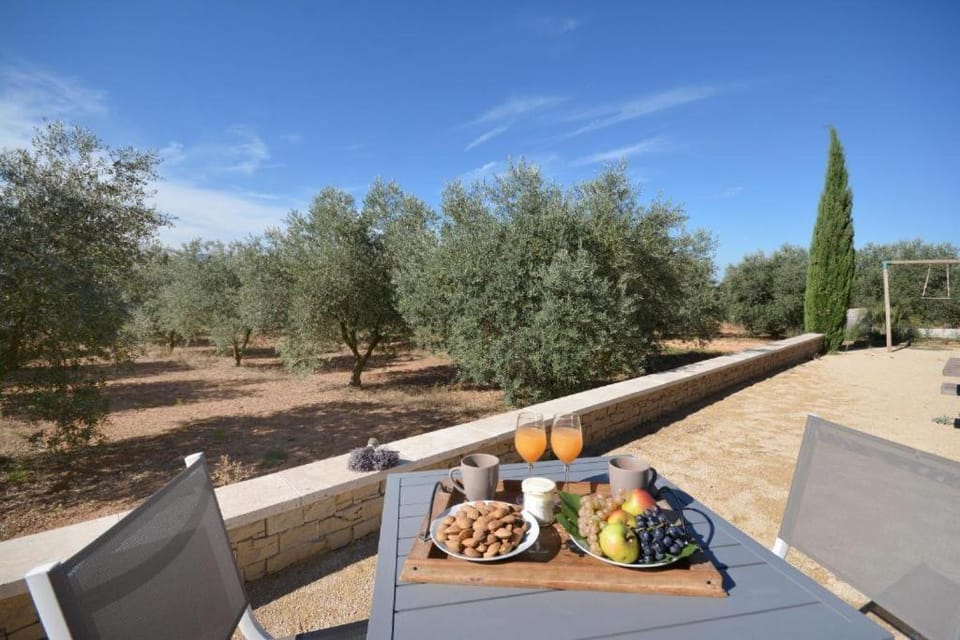 Le domaine de Villemus chambre d'hote Bed and Breakfast in French Riviera
