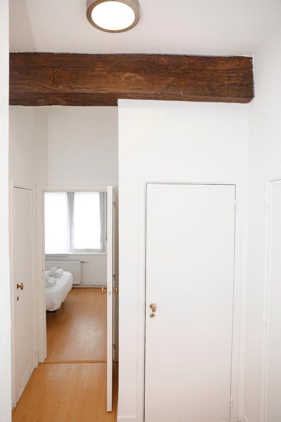 Appartement, deux chambres au pied du métro Montgomery Apartment in Ixelles