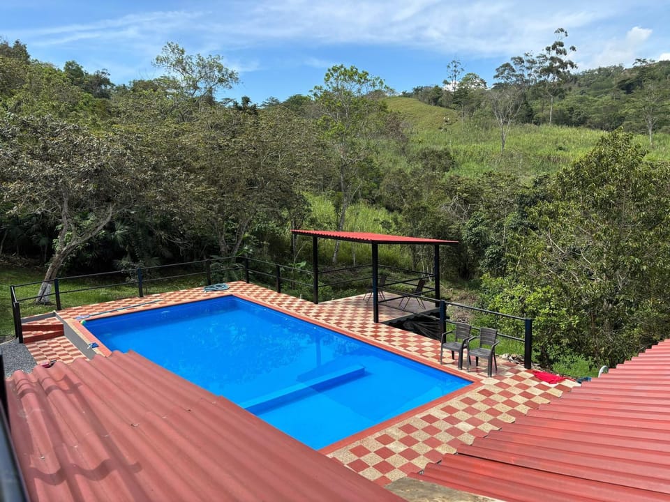 Casa de descanso Los Cucharos ''Finca San Luis'' Country House in Cundinamarca, Colombia