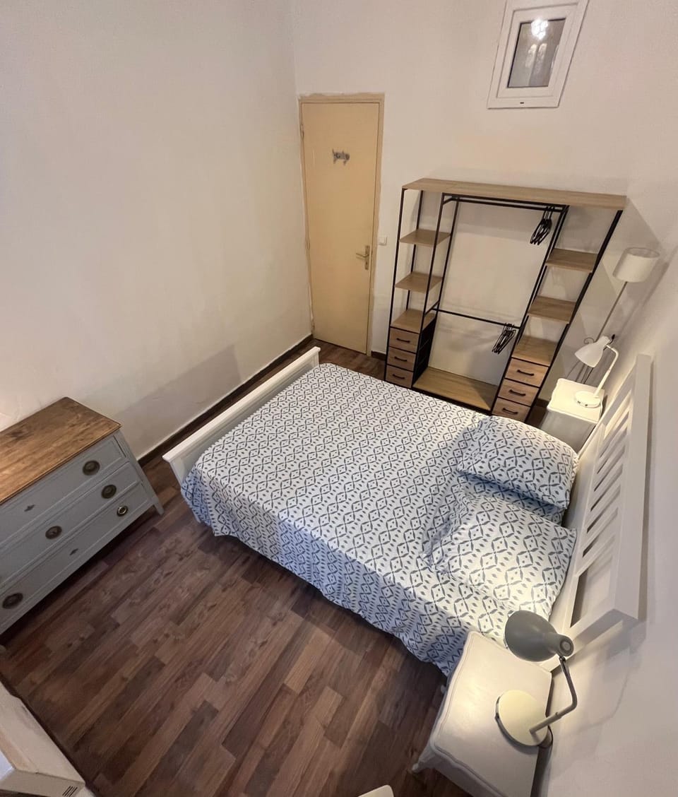 Bed, Photo of the whole room, Bedroom, wardrobe
