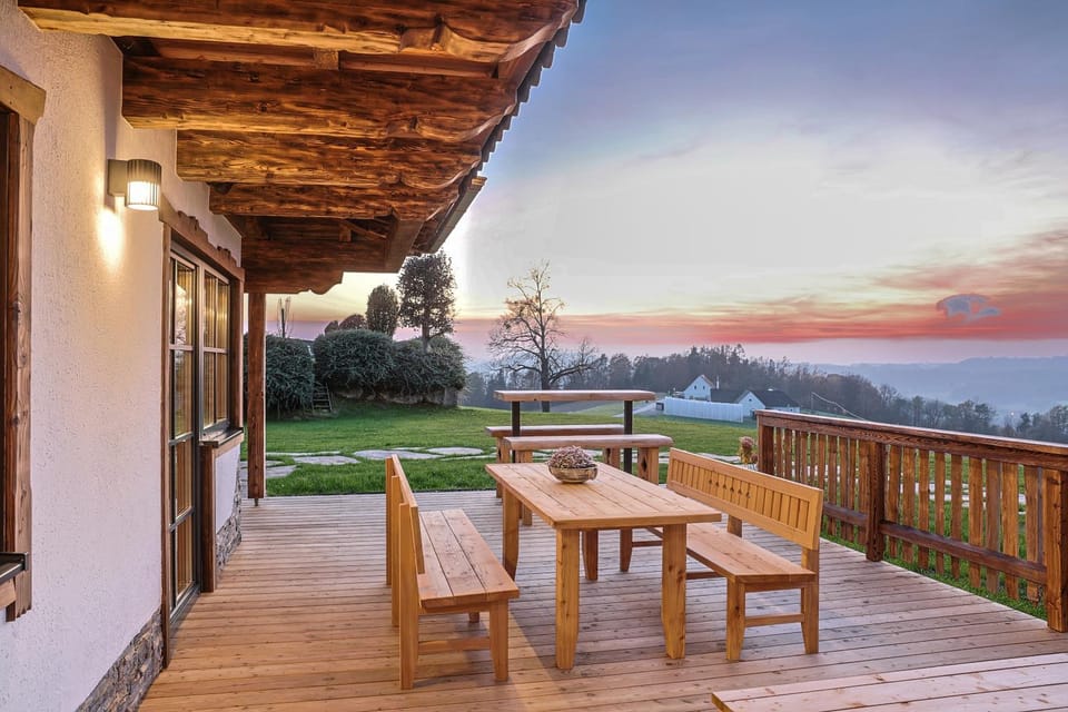 Natural landscape, View (from property/room)