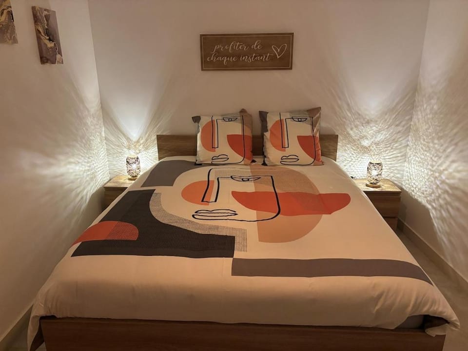 Cosy Apartment in Cannes, AC, WiFi, 15min Palais Apartment in Cannes