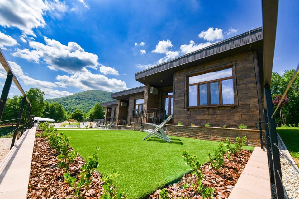 Property building, Garden, Garden view