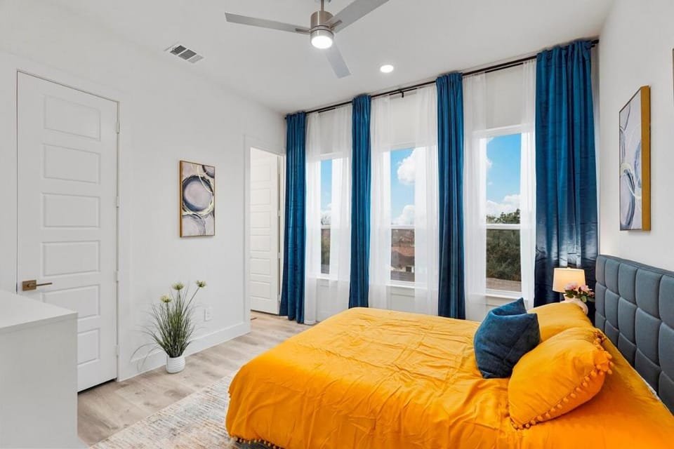 Bed, Bedroom