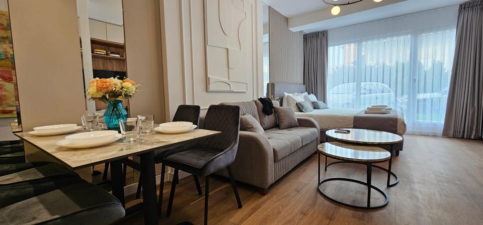 EJ's Central Hub Apartment in Ohrid