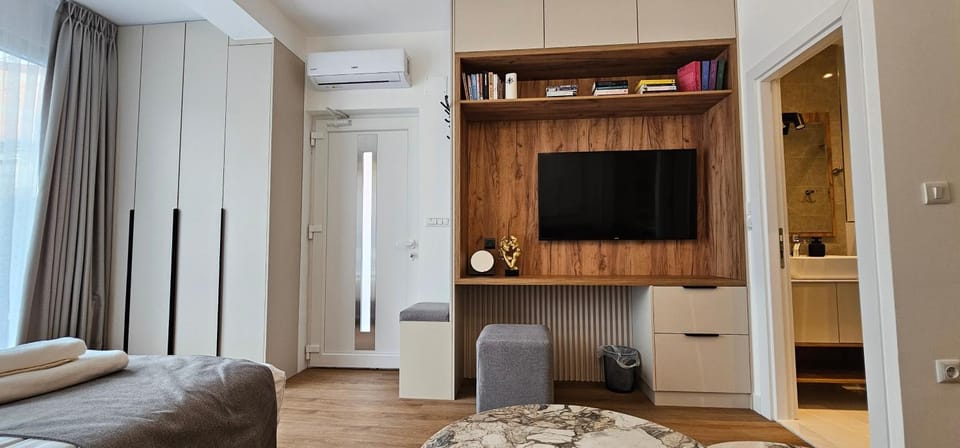 EJ's Central Hub Apartment in Ohrid