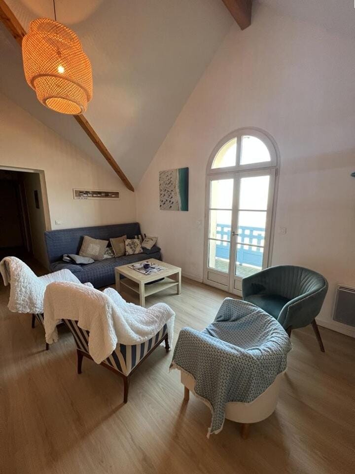 Résidence Le Clos Des Baïnes - 047 - Magnifique appartement classée 3 avec vue sur l'océan MAE-9651 Apartment in Soulac-sur-Mer