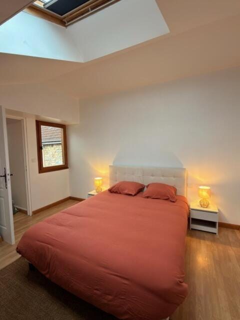 The Champenoise Jacuzzi - Vineyard House in Grand Est