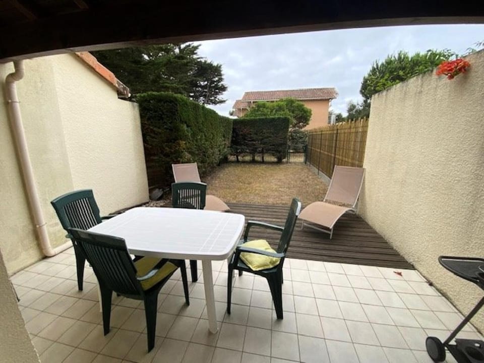 Résidence Les Arros - 046 - Agréable petite maison mitoyenne classée 1 aux Arros MAE-9661 Villa in Soulac-sur-Mer