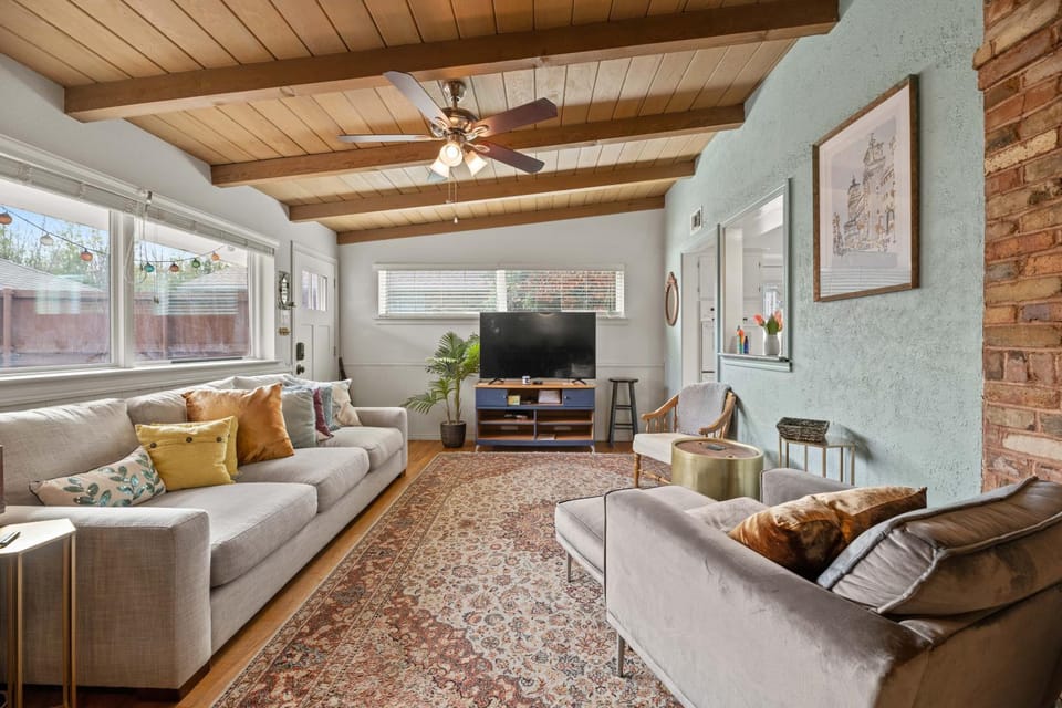 Arboretum Retreat House in Dallas