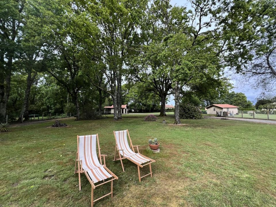 Résidence 105-st Vivien De Medoc - 105 - Superbe maison avec son grand parc verdoyant MAE-2871 Villa in Nouvelle-Aquitaine