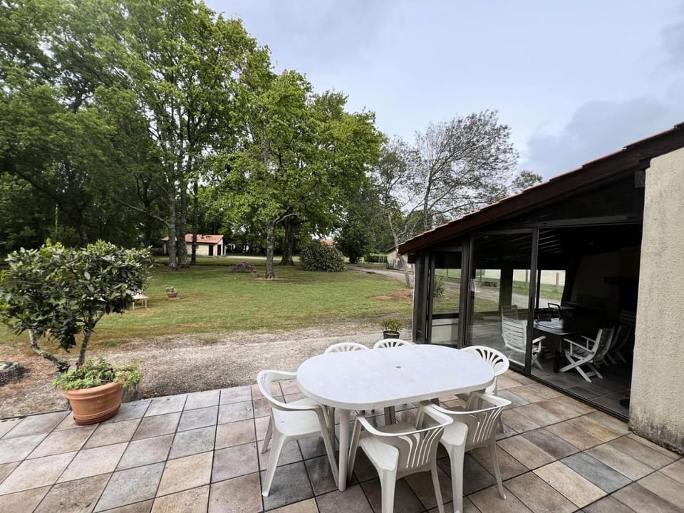 Résidence 105-st Vivien De Medoc - 105 - Superbe maison avec son grand parc verdoyant MAE-2871 Villa in Nouvelle-Aquitaine