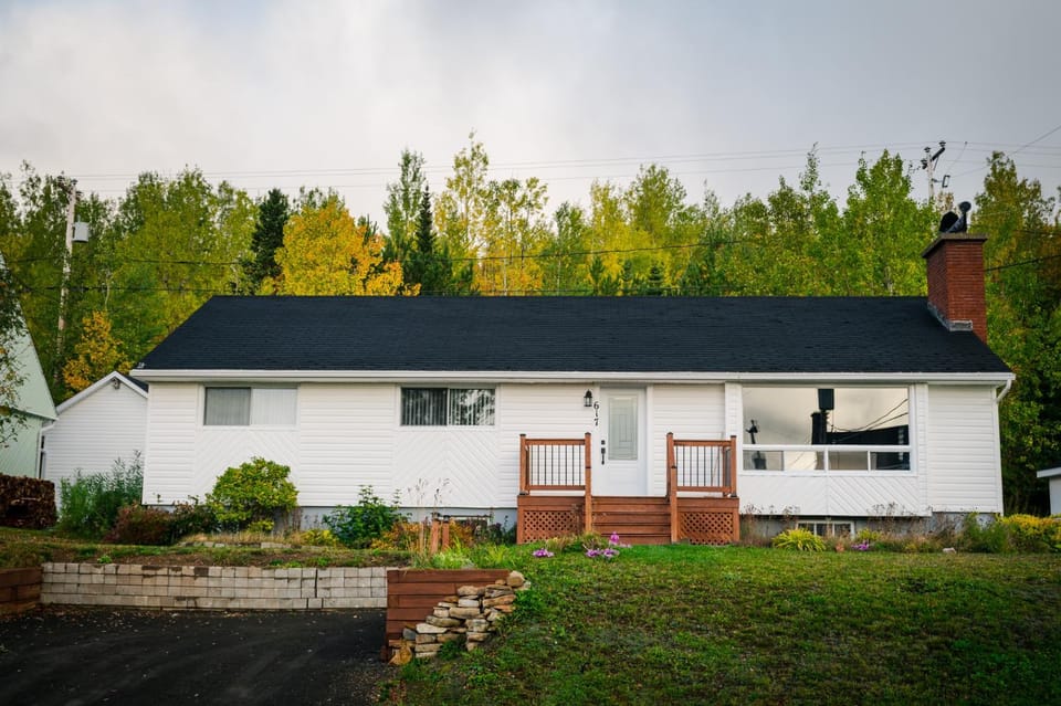 Property building, Spring, Day, Garden view