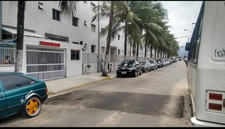 Day, Neighbourhood, Street view, Location, Parking