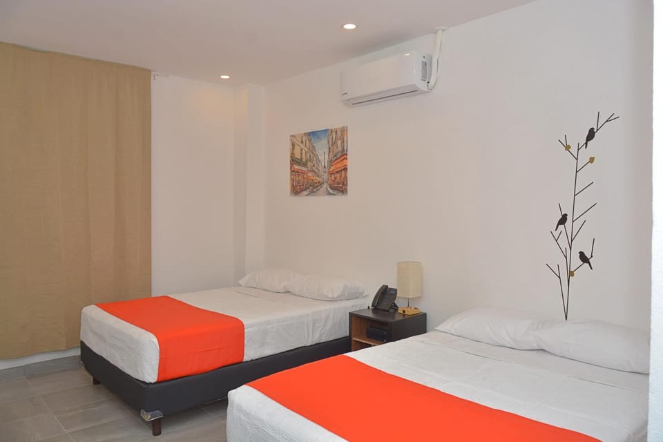 Bed, Photo of the whole room, Bedroom, air conditioner