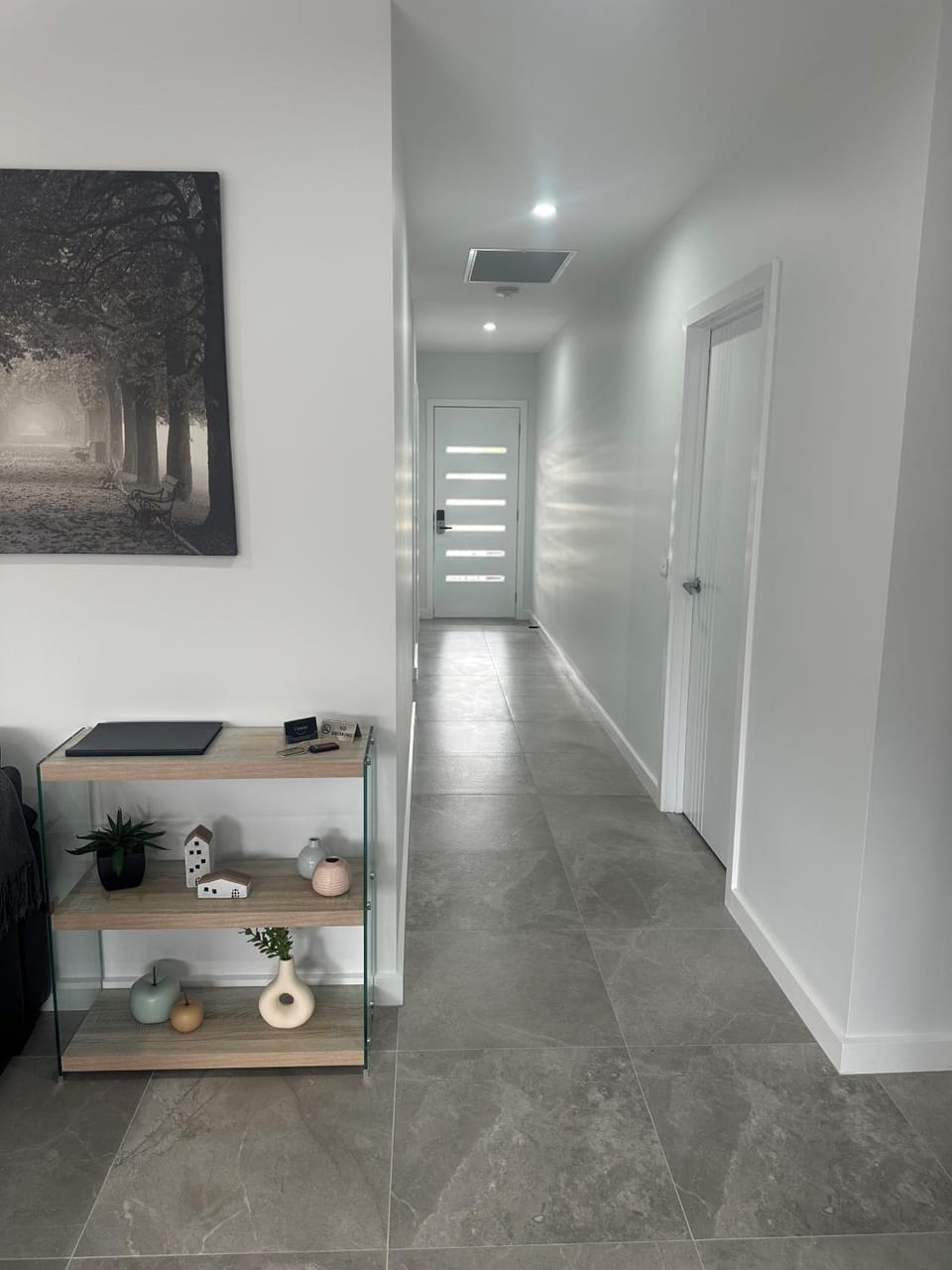 Lbarza New Exec 3BR Townhouse walk to shopping centre Apartment in Shepparton