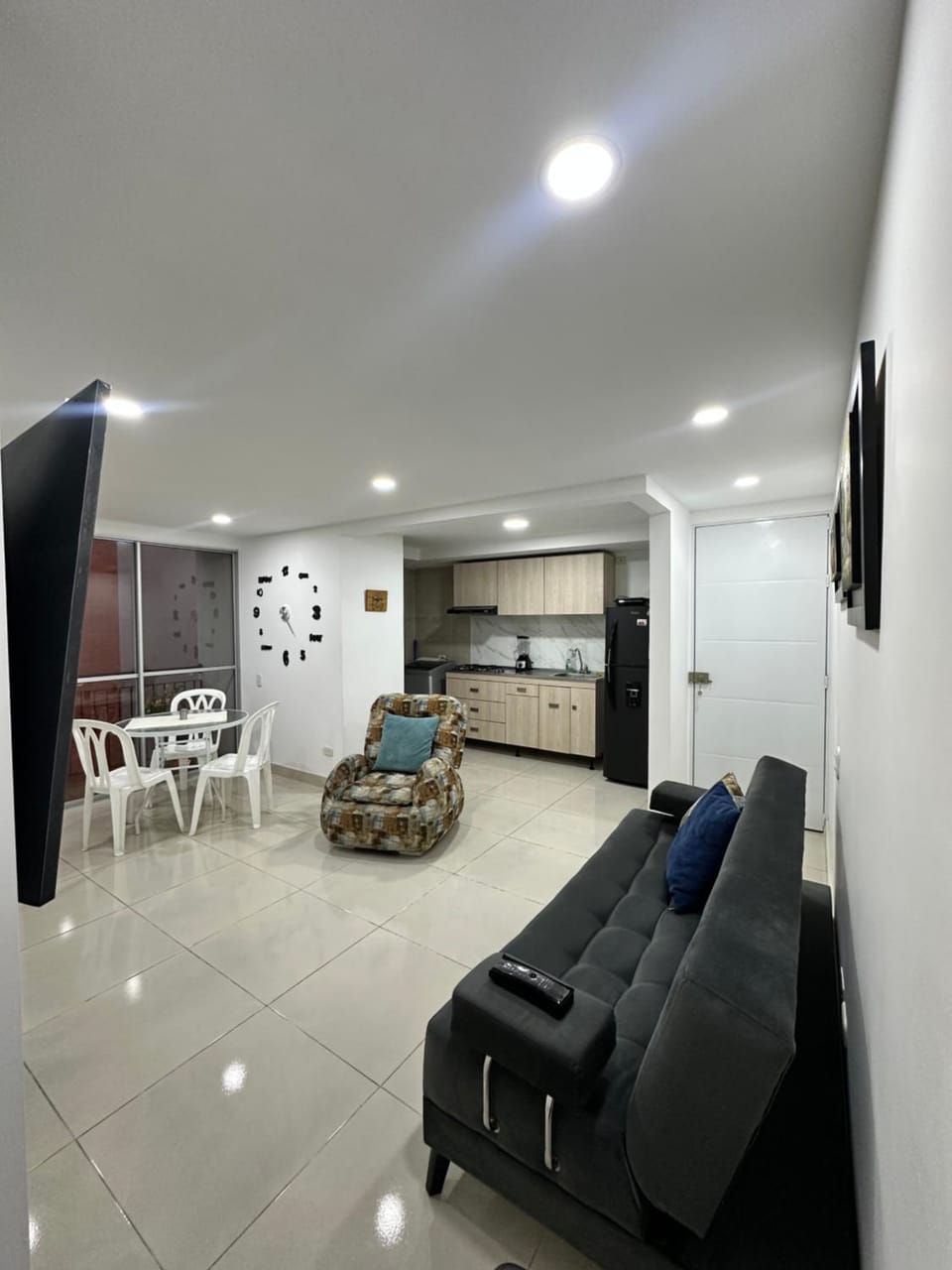 Apartamento amoblado al SUR de CALI Apartment in Cali