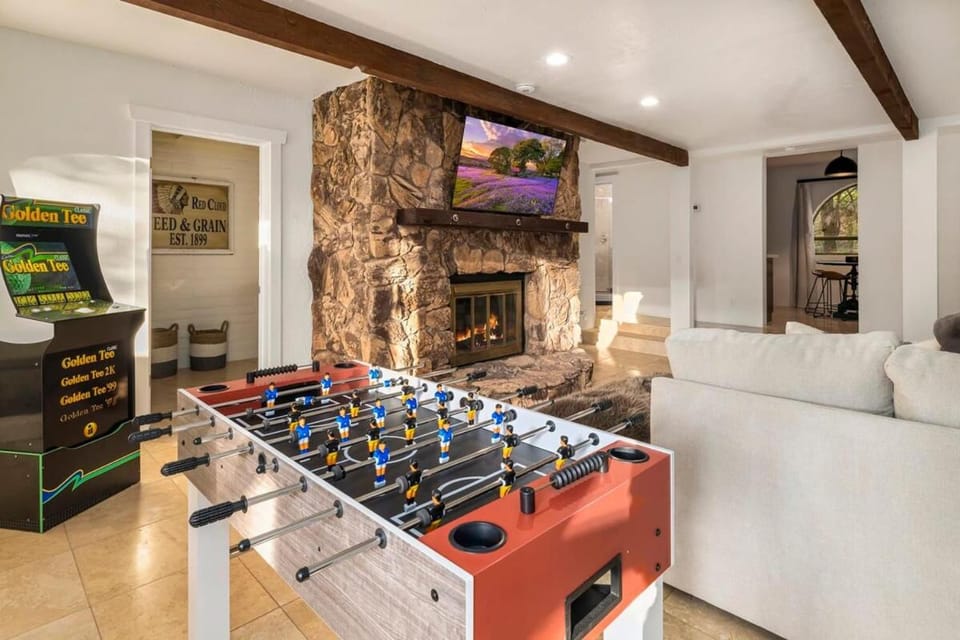 Serenity Retreat Sedona with Hot Tub Games & Firepit House in Sedona