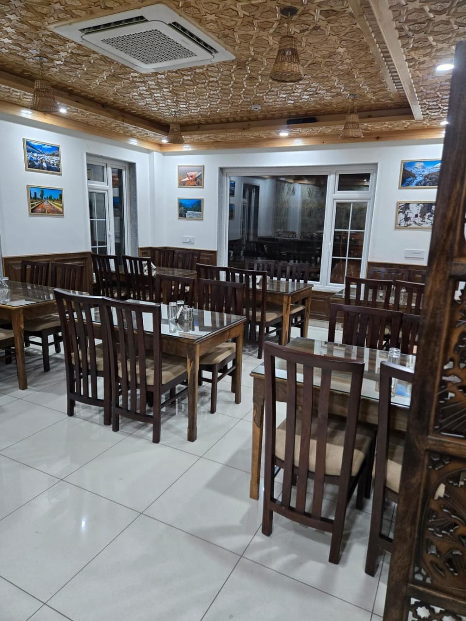 Restaurant/places to eat