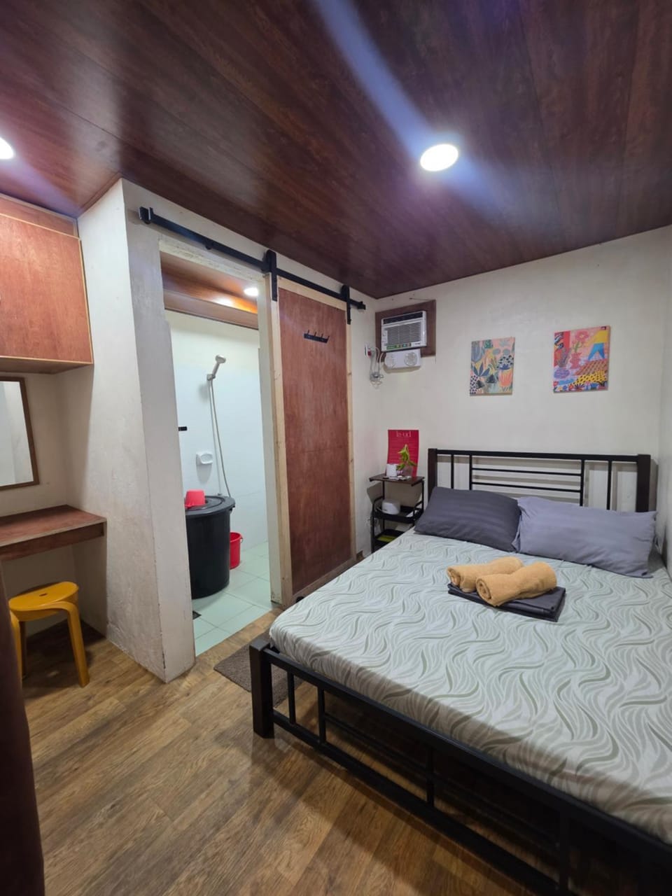 Bed, Photo of the whole room, Bedroom, towels, wardrobe